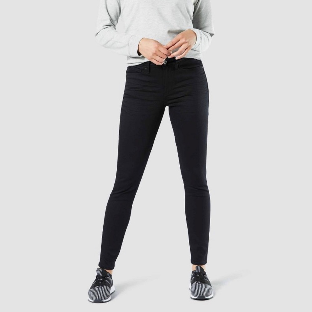 Denizen from Levi’s High-Rise Skinny